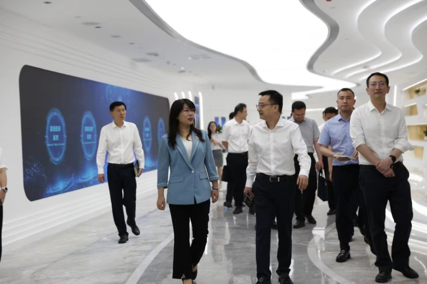 64a55e49dabf2 LEWIN·乐玩-(中国唯一)官方网站